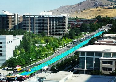 اسلاید آب بادی بادکنک سبز با طول 300 متر با طول عمر بالا PVC تجاری