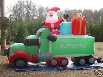 محصولات تبلیغاتی غول پلاستیکی Inflatable محصولات دکوراسیون کریسمس بابا نوئل با ماشین