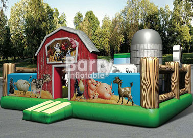 زمین بازی در فضای باز برای کودک نوپا پرش خانه مزرعه غول پیکر زمین بازی کودک نوپا بادی با چاپ لوگوی زیبا