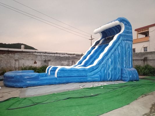 الگوی بازی‌های بادی بیرونی بادی آب شناور اسلاید آبی رنگ برای سرگرمی
