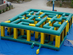 تجهیزات زمین بازی در فضای باز Maze House Bounce House بادی ضد آب