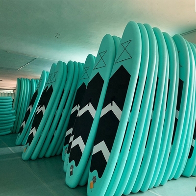 تبلیغات تابستانی تخته SUP بادی برای کایاک سواری ماهیگیری یوگا موج سواری