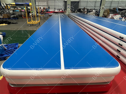 تشک هوائی تراک پرتاب قابل پر کردن تشک های ورزشی 6.6ft 10ft 13ft 16ft 20ft 23ft 26ft تشک های آموزشی 4/8 اینچ