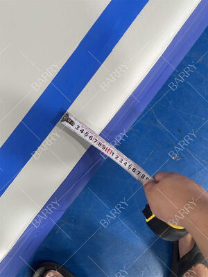 قطره بخیه پی وی سی تناسب اندام تمرینی تشک پرتاب قابل تنفیه تراک تشک برای آموزش در فضای باز