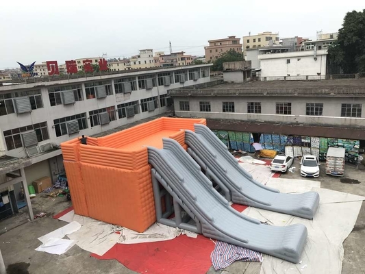 رویدادها سرسره ترکیبی بادی با سکوی بزرگ مواد برزنتی PVC در فضای باز